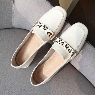 Leopard Print Panel Loafers