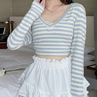 Long-sleeve Striped V-neck Cropped Knit Top Blue - One Size