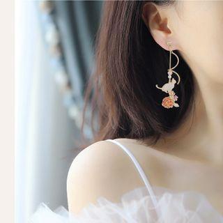 Mismatch Cat Dangle Earring