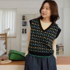 V-neck Flower-pattern Sweater Vest