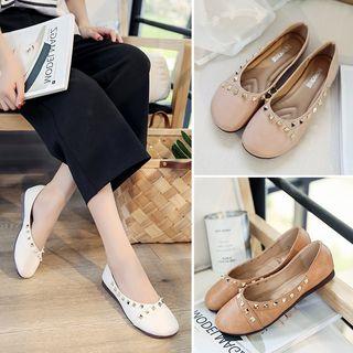 Round-toe Studded Flats