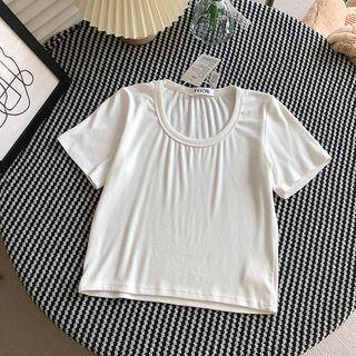 Short-sleeve Crew Neck Knit Crop Top