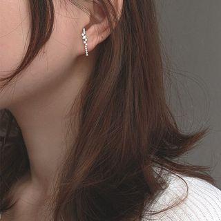 Rhinestone Wavy Ear Stud