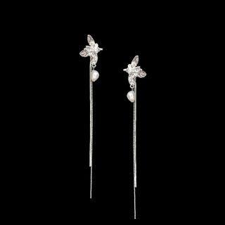 Butterfly Faux Pearl Alloy Fringed Cuff Earring 1 Pair - Silver - One Size