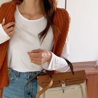 Round-neck Soft T-shirt