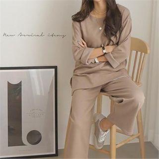 Set: Plain T-shirt + Wide Pants