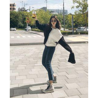 Scalloped Two-tone Sweatshirt