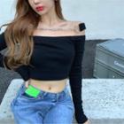 Chain Accent Long-sleeve Crop Top Black - One Size