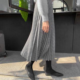 Accordion-pleat Long Plaid Skirt Black - One Size
