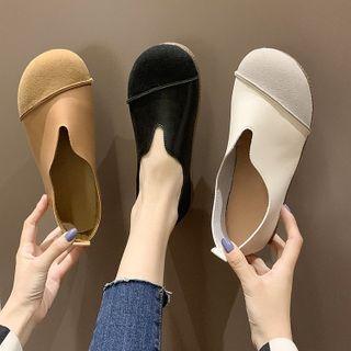 Round-toe Faux Leather Flats
