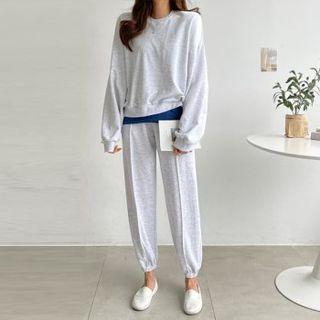Set: Drop-shoulder Sweatshirt + Letter-embroidered Jogger Pants