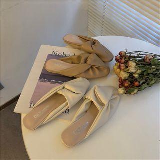 Plain Twist Flat Mules