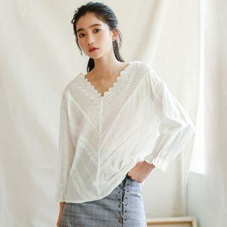 Eyelet Lace V-neck Long-sleeve Blouse White - One Size