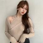 Set: Long-sleeve Slim-fit Knit Top + Sleeveless Halter Top