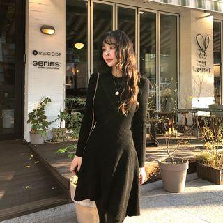 Slim-fit Rib-knit Flare Dress