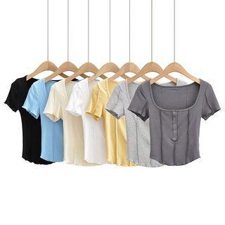 Short-sleeve Scoop Neck Henley Cropped T-shirt