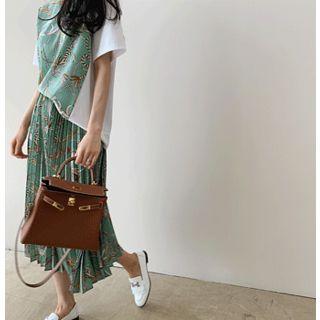 Set: Patterned T-shirt + Accordion Pleated Skirt