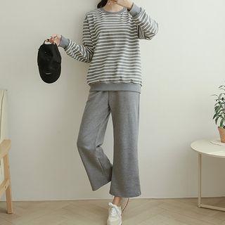 Set: Stripe Sweatshirt + Wide-leg Pants