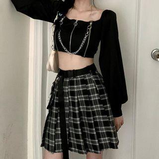 Off-shoulder Chain Zip Cropped Blouse