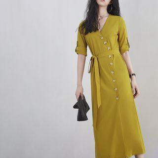 Lightweight Tab-sleeved Plaid Midi Dress With Sash