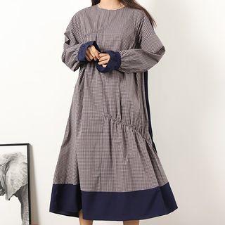 Checked Long-sleeve Midi Shift Dress Blue - One Size