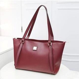 Buckle-trim Shoulder Bag