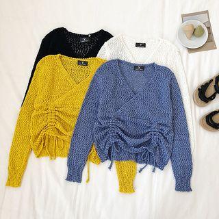 Ruched Front V-neck Knit Top