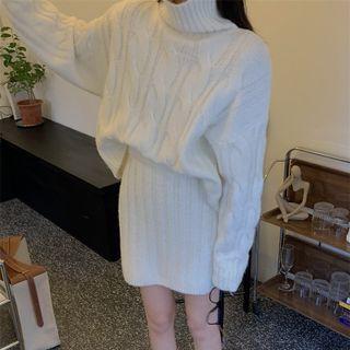 Turtleneck Cable Knit Cropped Sweater / Mini Fitted Skirt