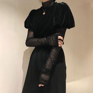 Puff-sleeve Velvet Top / Long-sleeve Mock Neck Plain Top