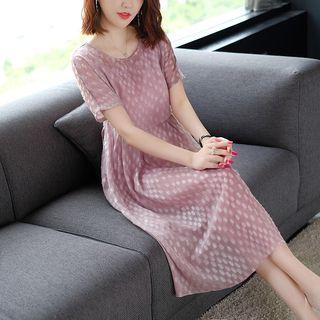 Set: Slipdress + Short-sleeve Dotted Midi Dress