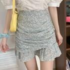 Ruffle Trim Short-sleeve Top / Floral A-line Skirt