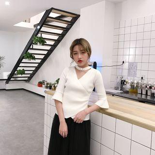 Buckled V-neck Bell-sleeve Knit Top