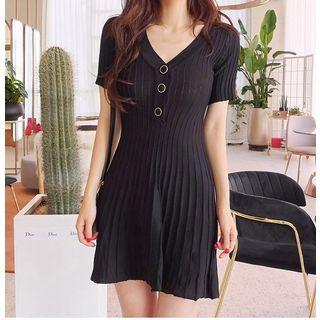 Short Sleeve Knit Flared Skirt