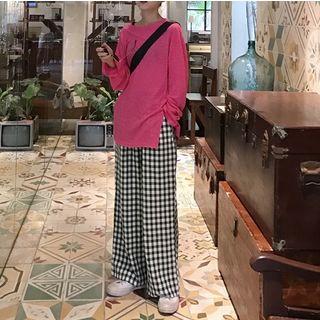 Long-sleeve T-shirt / Plaid Wide-leg Pants