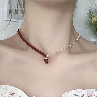 Asymmetric Alloy Heart Pendant Faux Pearl Necklace