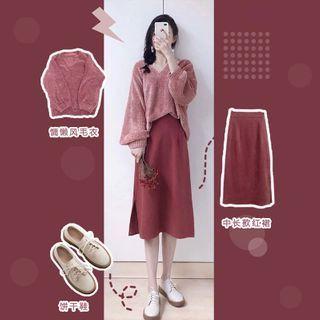 V-neck Sweater / Plain Midi A-line Skirt / Set