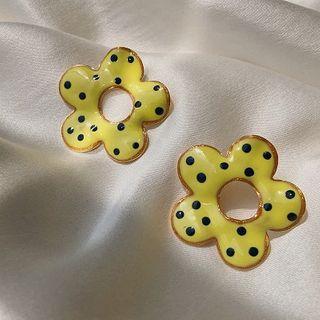 Dotted Glaze Flower Earring