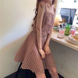 Set: Plaid Cropped Camisole Top + Mini A-line Skirt Set - Plaid - Red - One Size