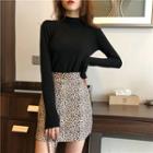Long-sleeve Knit Top / Leopard Patterned Mini Pencil Skirt