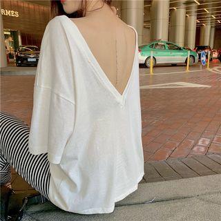 Open Back Elbow-sleeve T-shirt / Striped Wide-leg Pants