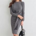 Crew-neck Tie-waist Midi Dress