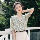 Floral Short-sleeve Blouse Green - One Size