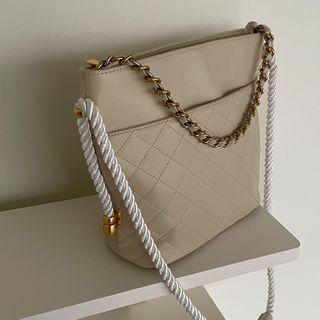 Rope-strap Quilting Shoulder Bag Light Beige - One Size
