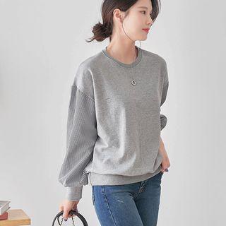 Round-neck Striped-sleeve Sweatshirt