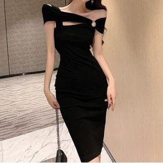 Cold-shoulder Midi Bodycon Dress