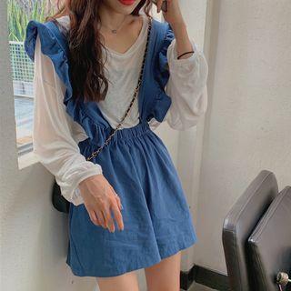 Long-sleeve T-shirt / Ruffle Trim Jumper Shorts