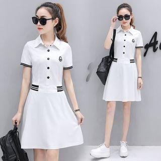 Short-sleeve Contrast Stripe Buttoned Dress