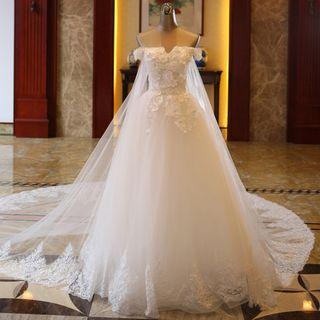 Applique Off-shoulder Wedding Ball Gown