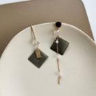 Non-matching Faux Pearl Bead Earring
