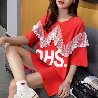Lace Lettering Short-sleeve Top